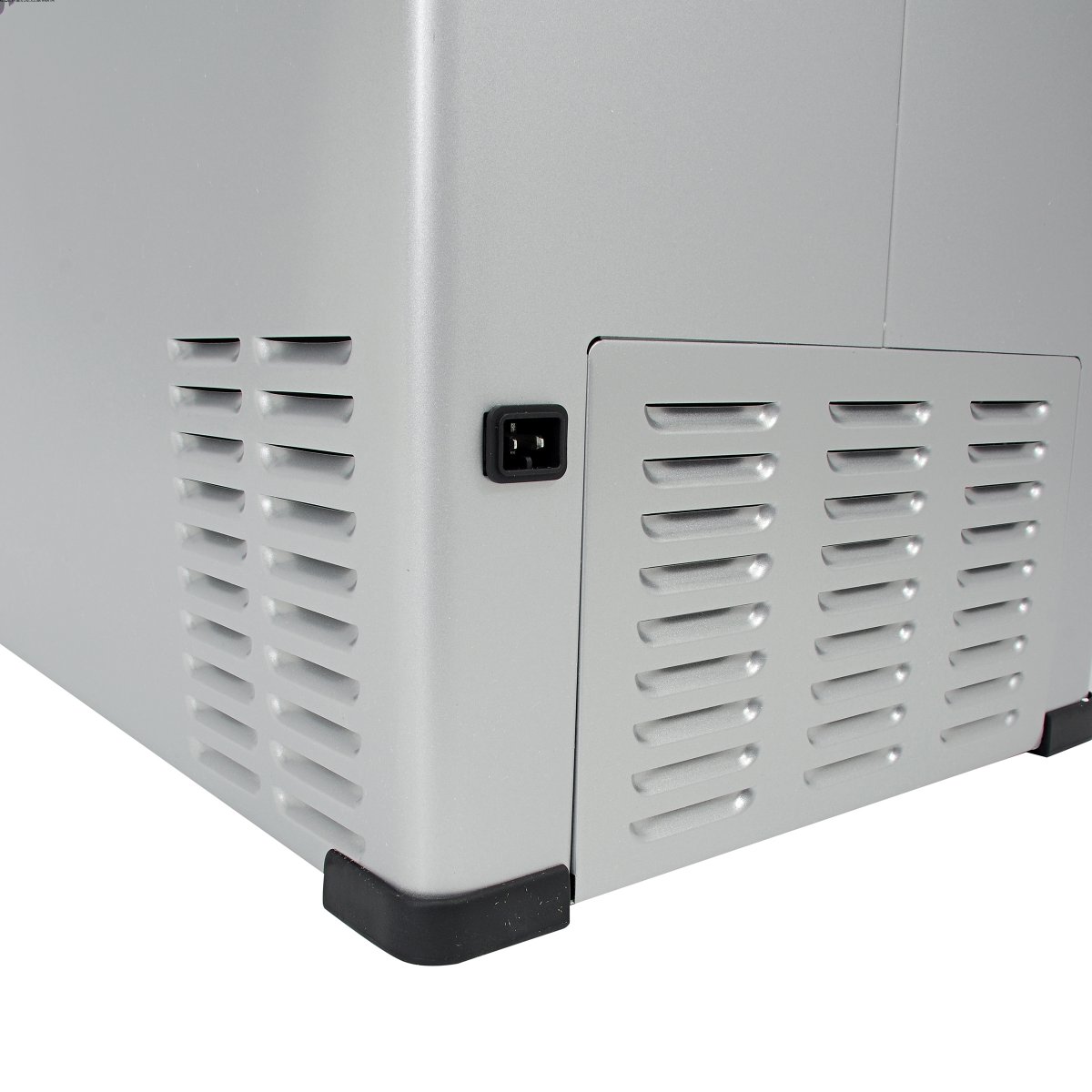 Автомобильный холодильник Sumitachi C40